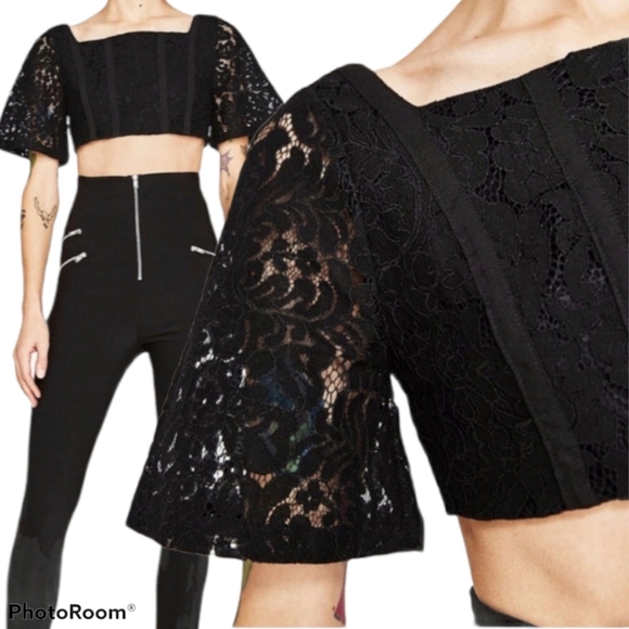 🎈2/$50 🆕️ Zara Cropped Blouse - Picture 1 of 9